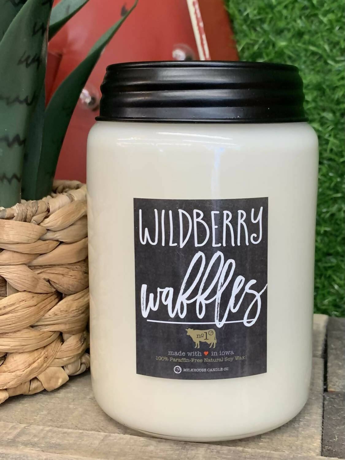 Milkhouse 26 oz Farmhouse Jars