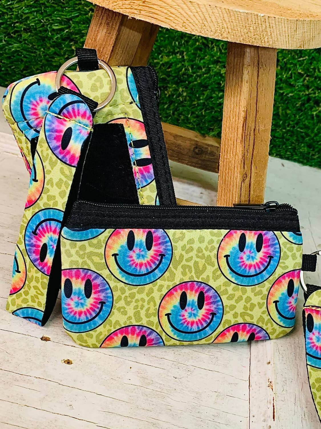 Neo ID Wristlets