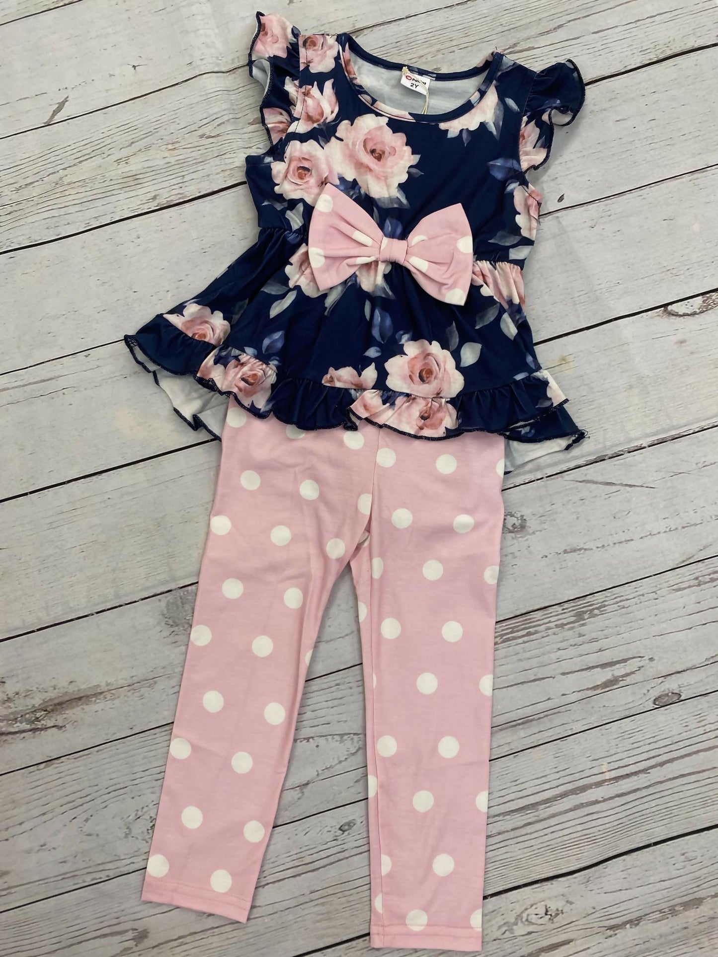 Rose Top/Polka Dot Leggings